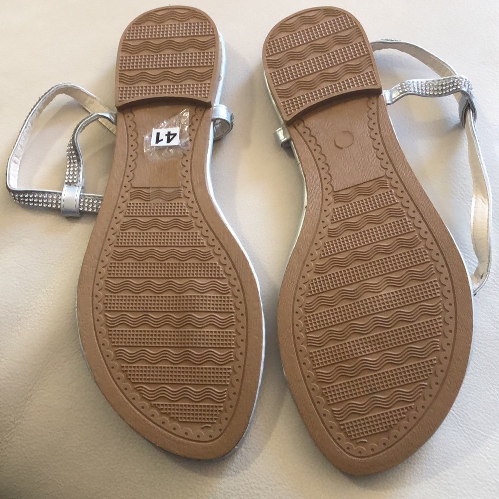 “Diamond” Ankle Strap Flat Nonslip Toe Sandals Size 9.5 Beach Wedding - Picture 7 of 8